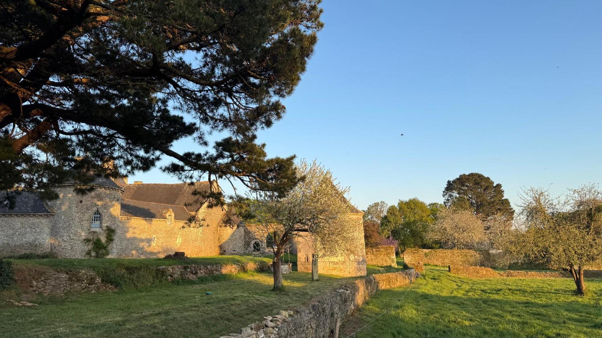 Gite De Couple Cosy Avec Vue Sur Chateau Tremohar - Golfe Du Morbihan, 20 Min De Vannes Berric Εξωτερικό φωτογραφία